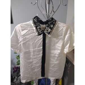 The Moon Blouse Small White/Collard W/ Embroidery Short Sleeve Classy Womens NWT